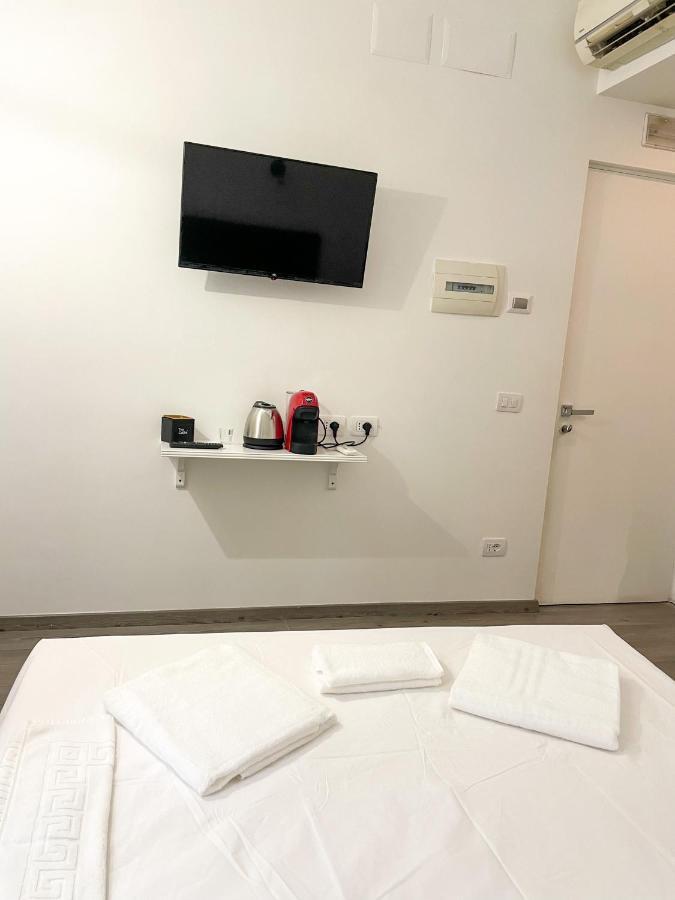 Veneto Boutique * Roma